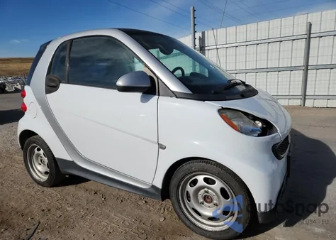 2013 Smart Fortwo Pure z USA, uszkodzony, nr VIN WMEEJ3BA6DK623631